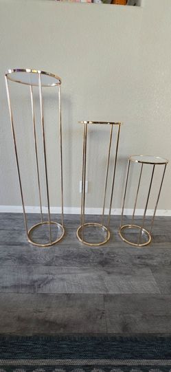 3pc cylinder stands. New near Clayton and Craig
