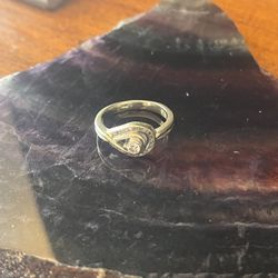 Women’s Ring Size 8 