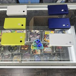 Nintendo DSI With Games Pokemon Mario Bros Zelda Lots More $150-$155 With Charger 11am-7pm