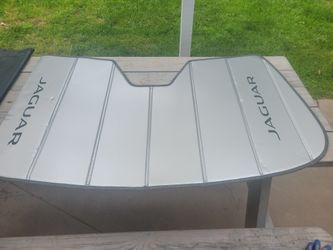 Jaguar Sunshade