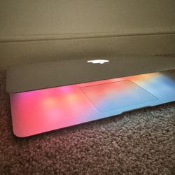 Apple Mac Book Great Condition 