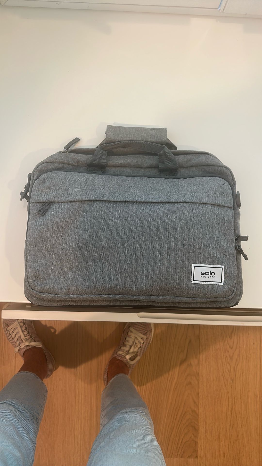 Brand New Solo Laptop Travel Bag