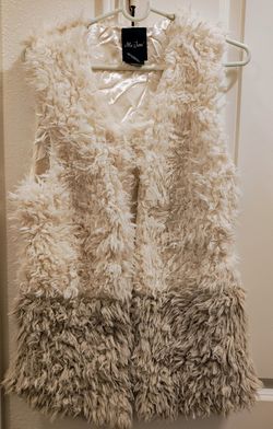 Me Jane Faux Fur Vest