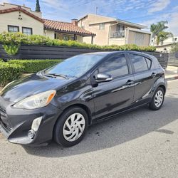 Toyota Prius C 2015