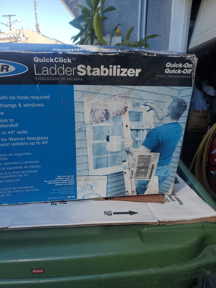 ladder stabilizer