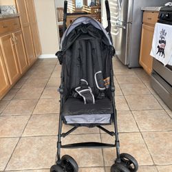 Like New “3-D Mini” Lightweight Folding Strollerp6