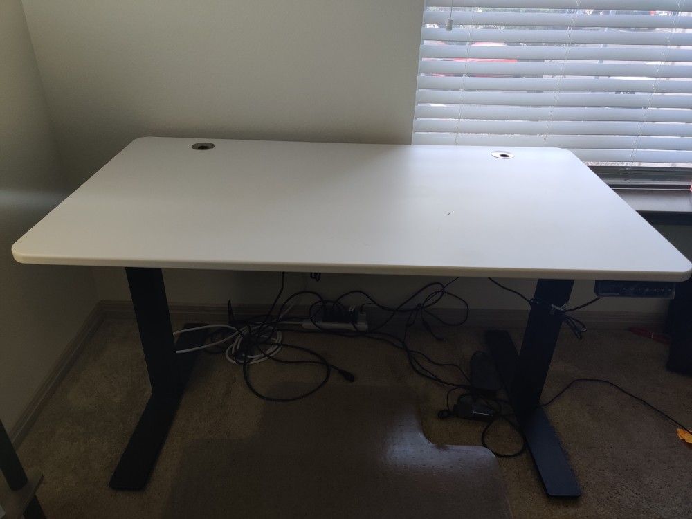 Autonomous SmartDesk 2 - Home Office (Electric Standing Desk)