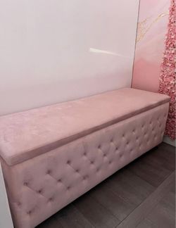 Pink Lash Bed