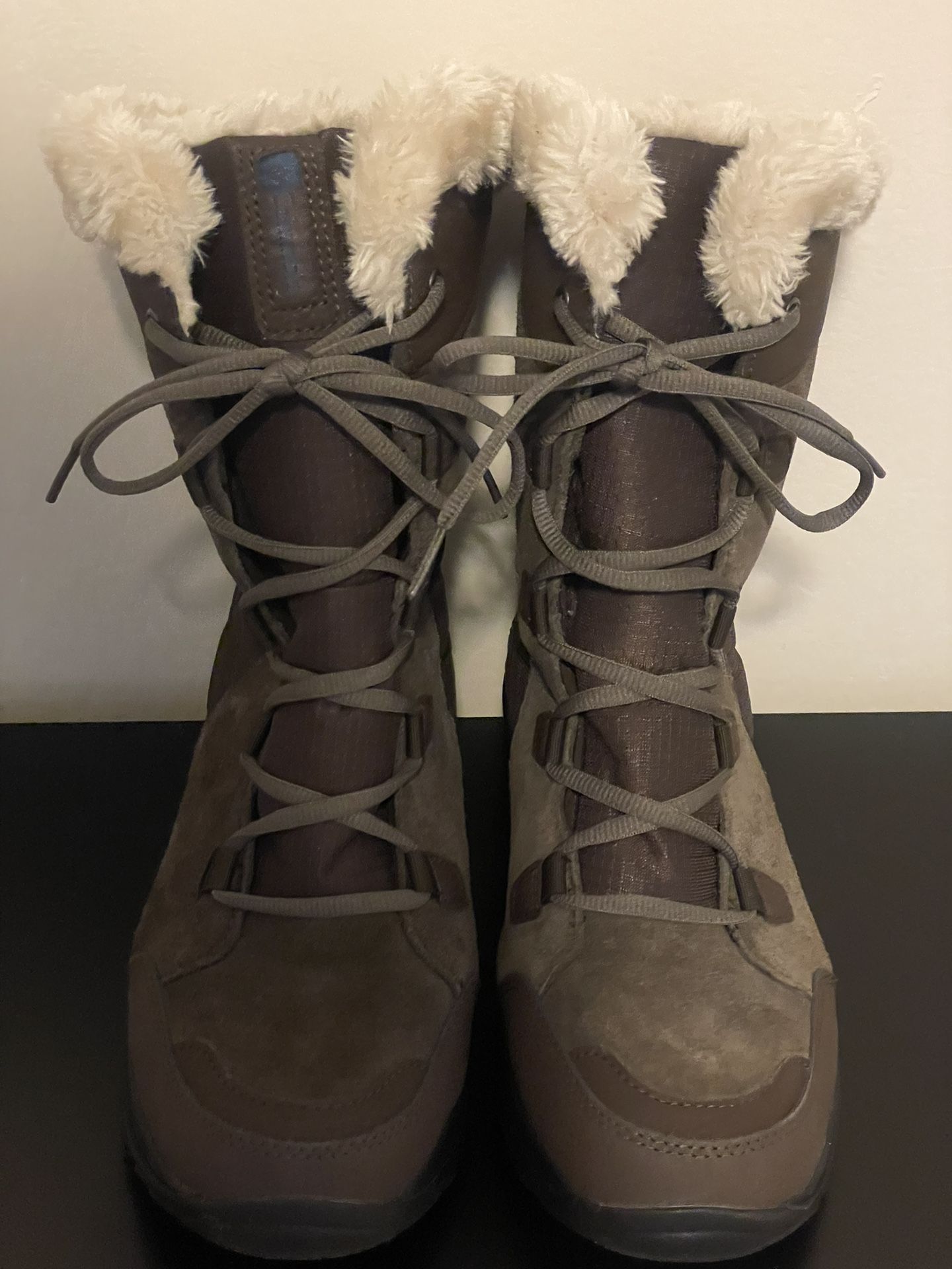 Columbia Women's Ice Maiden II Snow Boots Size 10