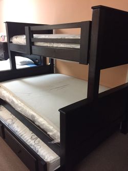 Pinewood bunk bed twin over full over full complete with 3 mattress and bunk boards