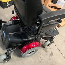 Wheelchair, 18 Inch Drive Medical Image Ec Mid Wheel Drive Power New Batteries