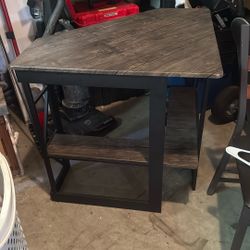 Desk $40 Pick Up Hollister