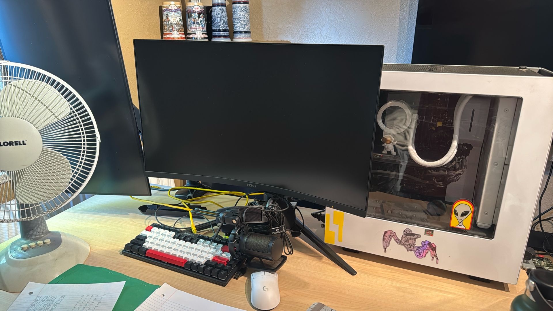 Curved Gaming Monitor