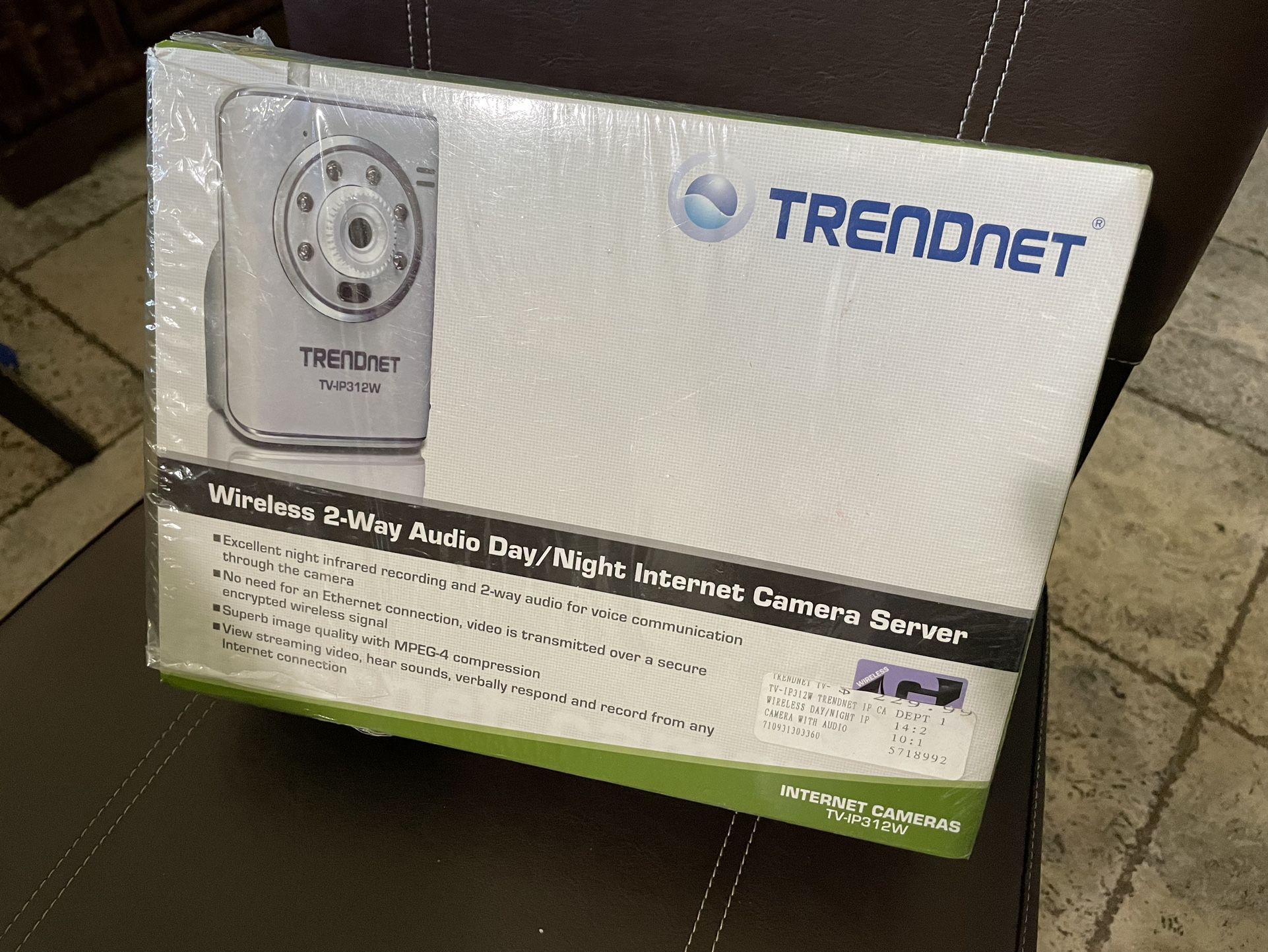TRENDnet Wireless 2-Way Audio Day/Night Internet Camera TV-IP312W NEW