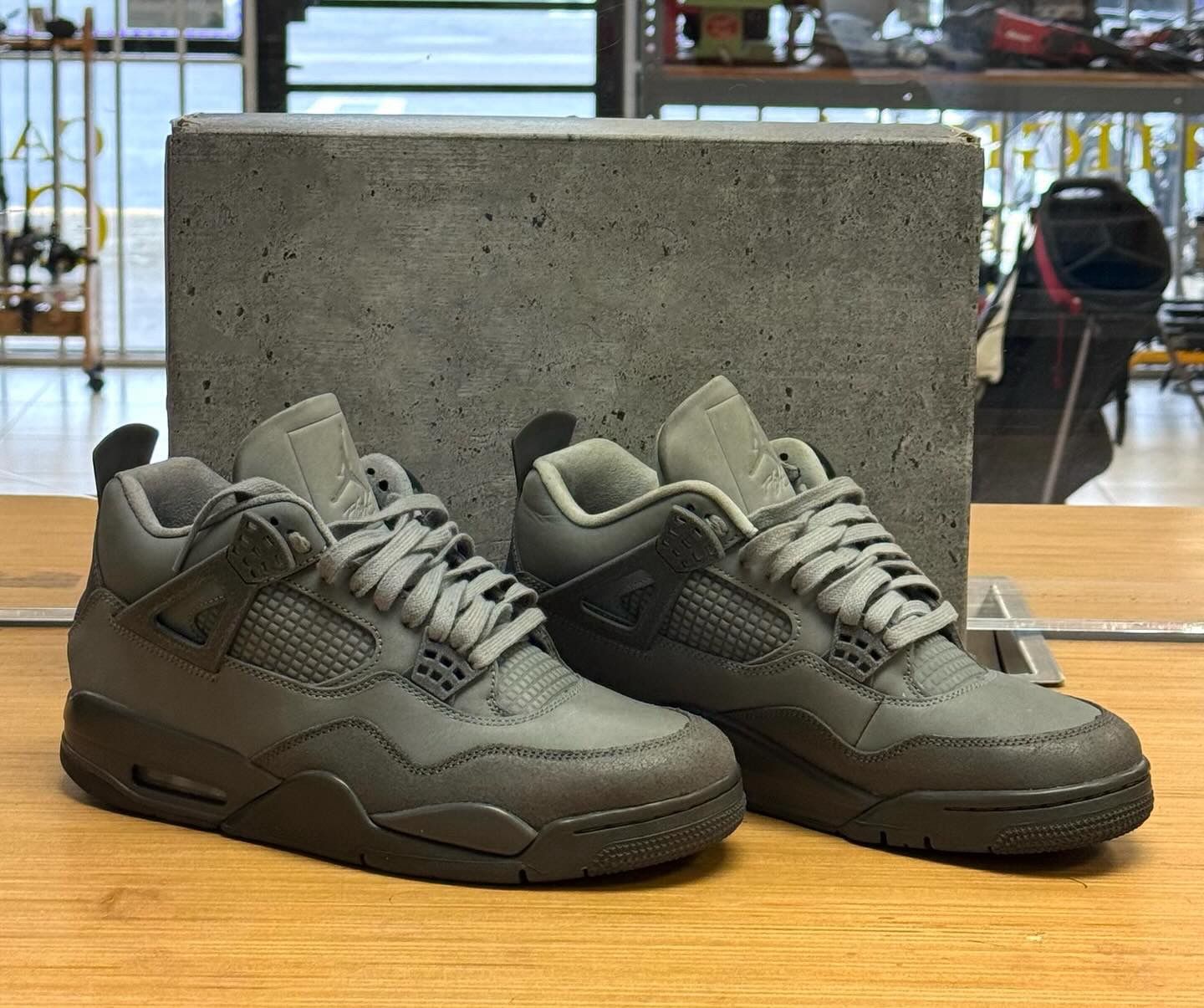 Jordan 4 Wet Cement (2024)