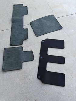 Rivian tweed floor mats Never used
