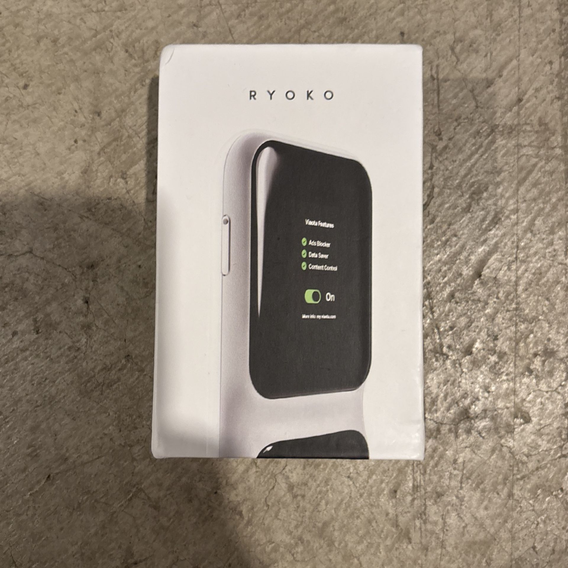 Ryoko WiFi Router