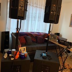 Speaker Set