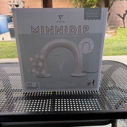 MINNIDIP Exclusive Resort Collection Garland Arch Play Sprinkler - Iridescent