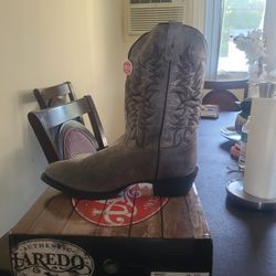 LAREDO  WESTERN  BOOTS