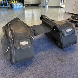 Kuryakyn GranTour Rack Bag + Matching Saddle Bags – Set