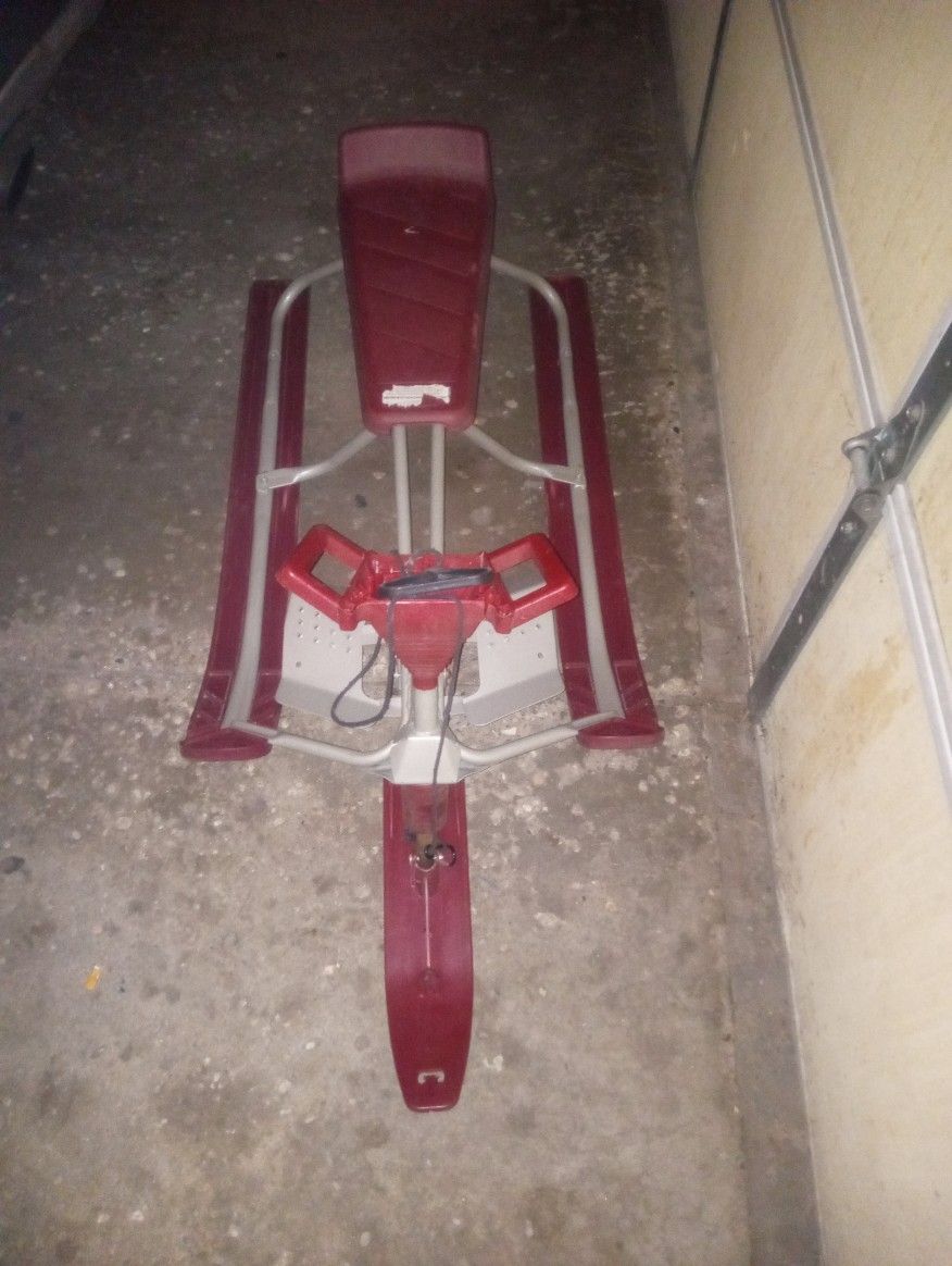 2 GT Vintage Snoracer Sleds