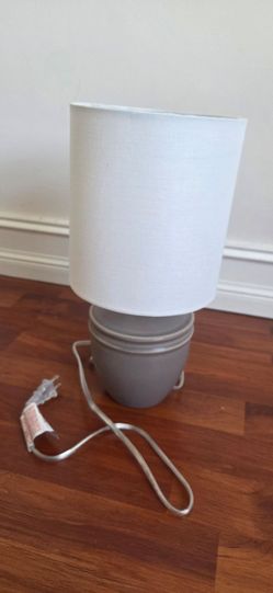 Table lamp