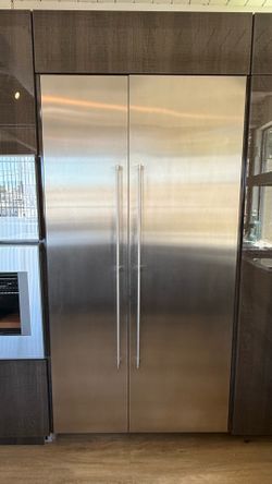 Gaggenau Built-In Refrigerator & Freezer Column Set – Panels Included