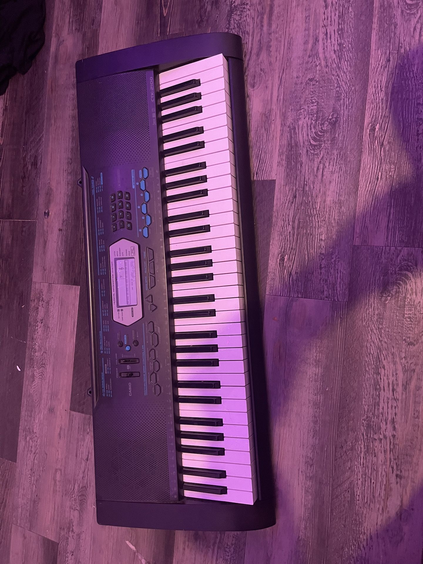 Casio Ctk-2100
