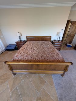 Cal King Wood Sleigh Bed