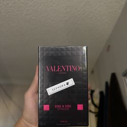 Valentino Born In Roma Parfum Cologne