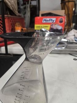 Measuring cup 2 sided
