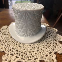 Vintage FENTON Large White Milk Glass Daisy and Button Top Hat Dish Vase Decor