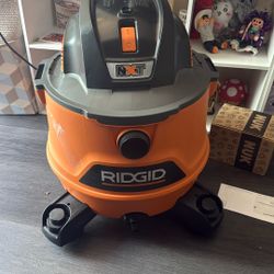 RIDGID NXT wet/dry shop vacuum.