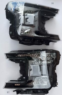 18-20 Ford F-150 Headlights; Black Housing With Clear Corners