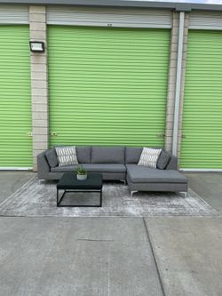 *Free Delivery* Gray Modern Sectional Couch Sofa