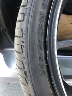 245/35/R19