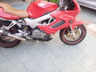 Honda vtr 1000