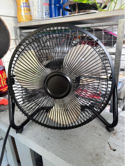 Mainstays tiny portable fan
