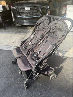 Mom push double stroller