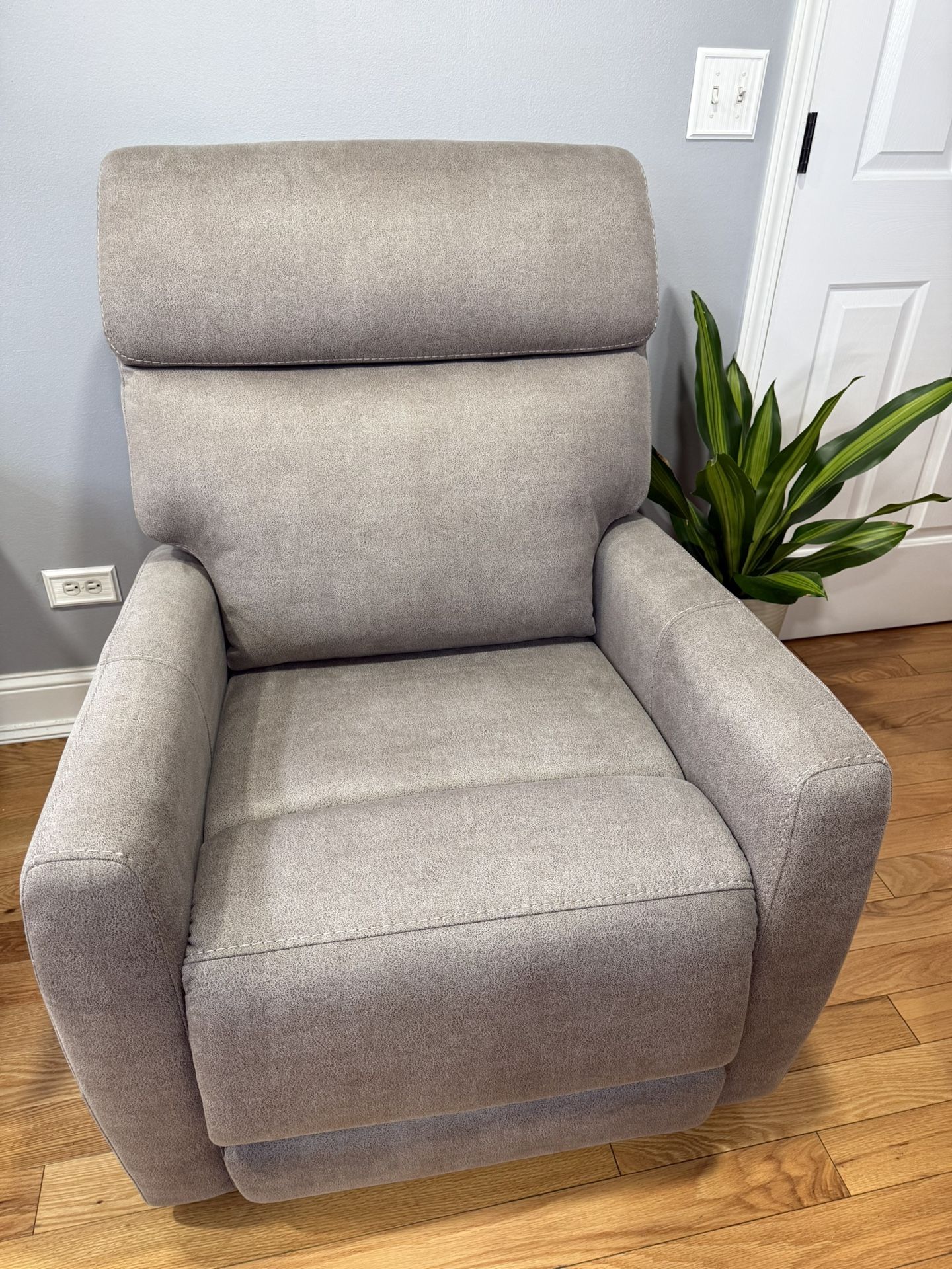 Alfred Heated Recliner Lift Chair with Power Headrest