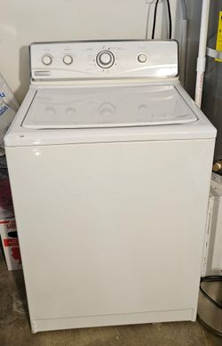 Maytag Top-Loading Washer(2017)-Excellent Condition
