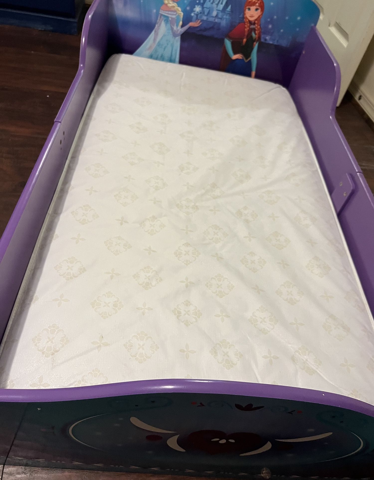 Elsa Toddler Bed With Mattress