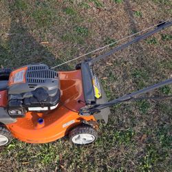 Husqvarna ALL WHEEL DRIVE LAWNMOWER 