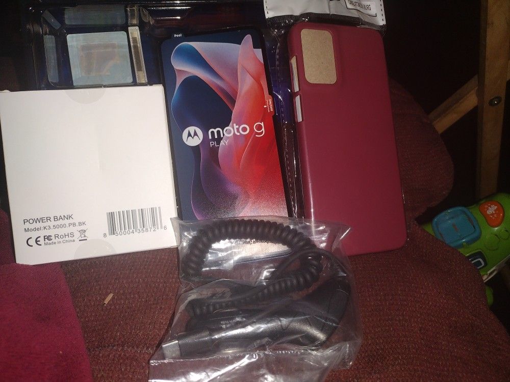 Brand New 6.5 In Moto Play Phone