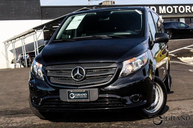 2019 Mercedes-Benz Metris Passenger Van