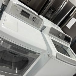 LG Washer And Dryer Set 