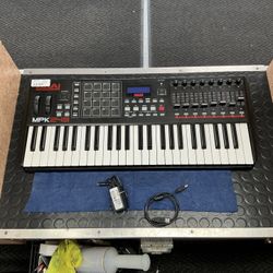 AKAI MPK249 49-Key MIDI Controller Keyboard