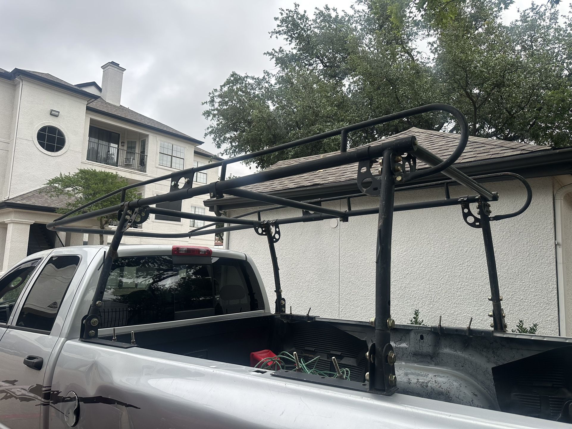 Rack Universal