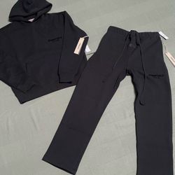 Essentials fear of god